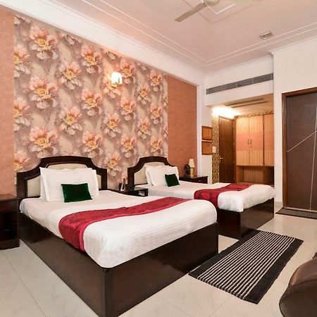 Oyo 11291 Hotel Atlantis Gurgaon Exterior photo